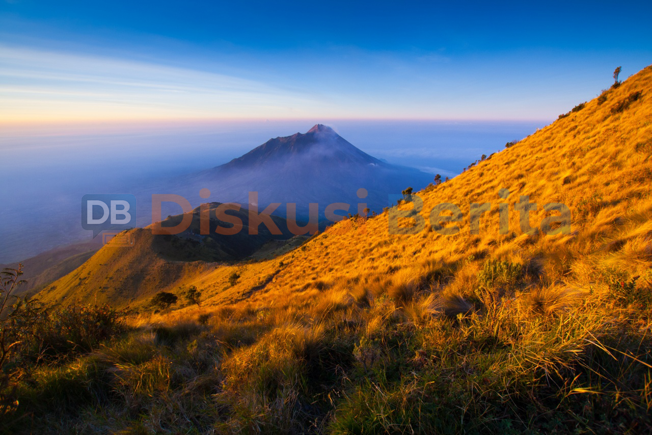 Gokil Gunung Merbabu dan Keajaiban 7 Puncak Lain