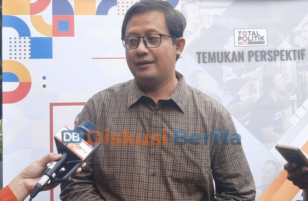 Analis Desak Jokowi Ungkap Keaslian Ijazahnya