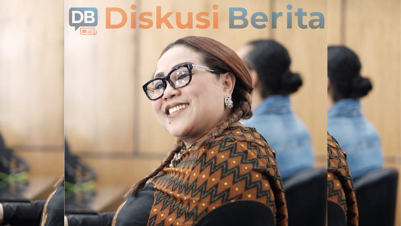 Ngeri Nunung Kesurupan Pakai 6 Tabung Oksigen